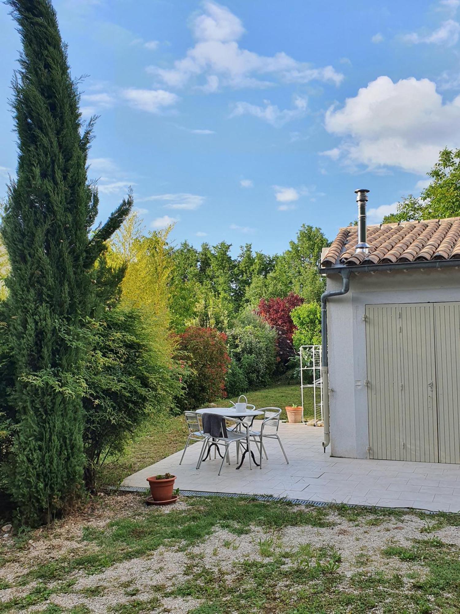 Hanna En Luberon - Le Boisset Saint-Martin-de-Castillon Exterior photo