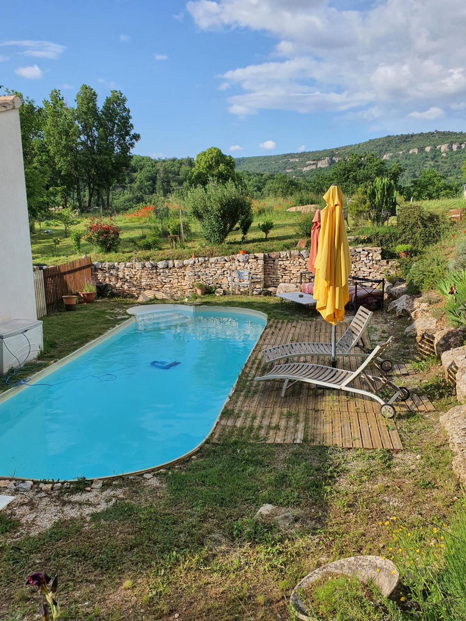 Hanna En Luberon - Le Boisset Saint-Martin-de-Castillon Exterior photo